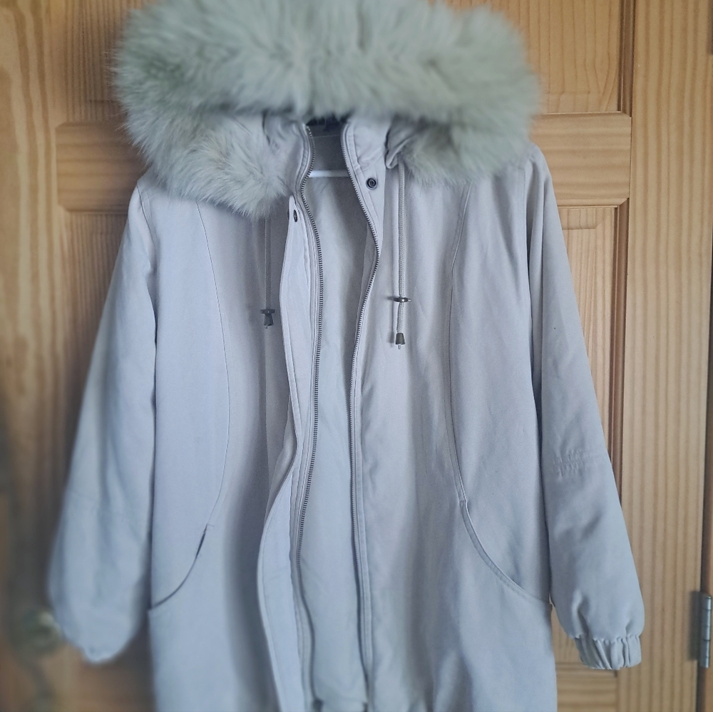 Bromley Sport Women's Fox Fur Hooded Cream  Jacket Sz M